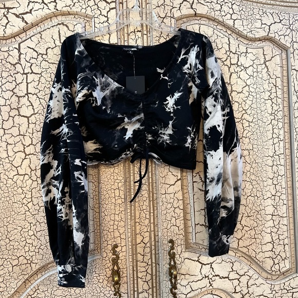 Fashion Nova -  Tie Dye Crop Top in Black/Combo - Picture 2 of 6